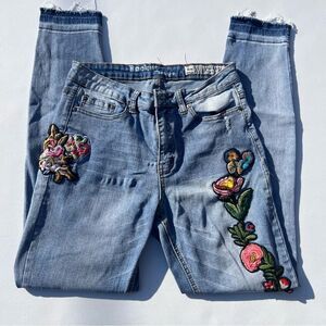 Rock & Republic Light Blue Denim Jeans